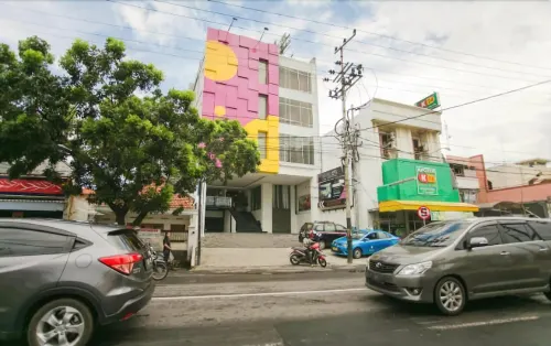 Best Hotel Kedungsari Xung quanh Photos