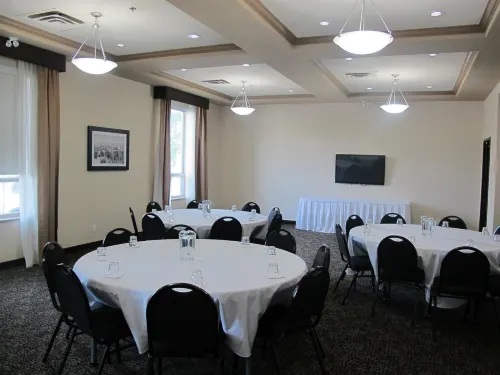 Best Western Pacific Inn Business Facilities Photos