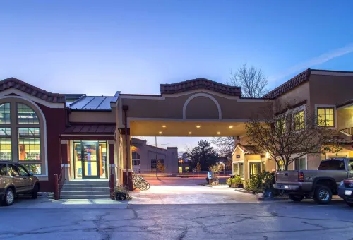 Best Western University Inn Extérieur Photos