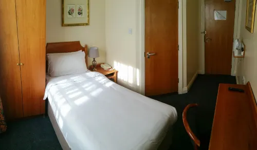 Mornington Victor Hotel London Belgravia Photos