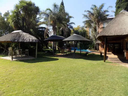 Aero Guest Lodge Kempton Park Exteriör Photos