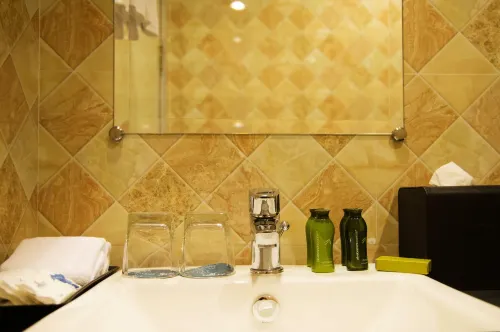 Holly Hotel Myanmar Camere Photos