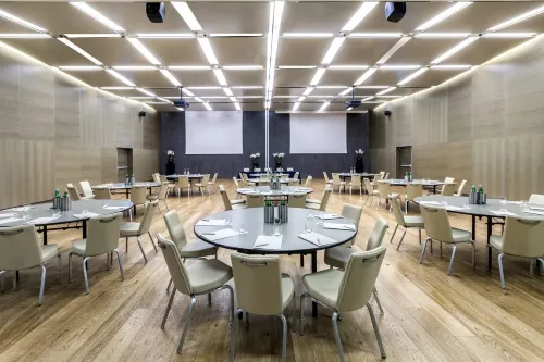 Rosa Grand Milano Business Photos