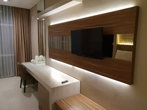 Novena Hotel Kamar Photos