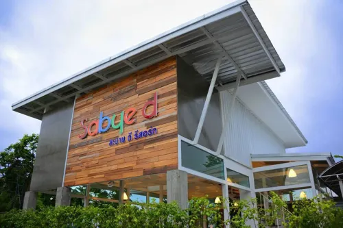 Sabye D Resort at Surat Extérieur Photos