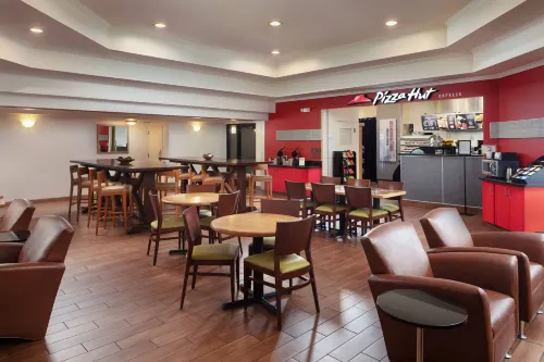 Fairfield Anaheim Resort Restauration Photos