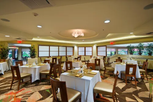 Long Beach Marriott Restauration Photos
