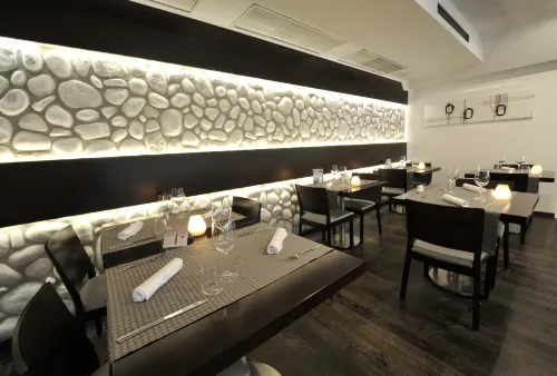 Bivius Hotel Restaurant Luxembourg Dining Photos