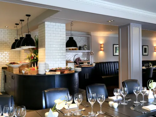 Macdonald Berystede Hotel and Spa Restauration Photos