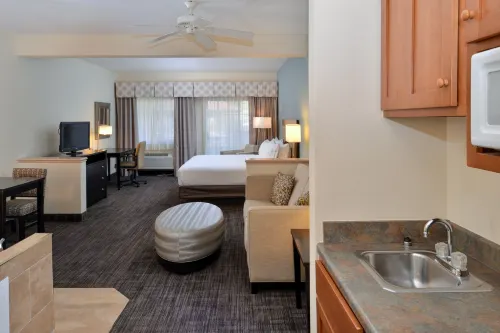 Holiday Inn Express & Suites St. Joseph Lakefront Photos
