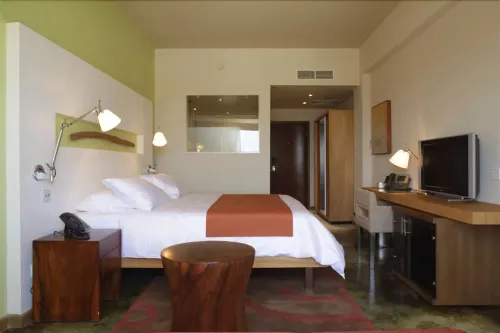 E-Hotel Larnaca Resort & Spa Rum Photos