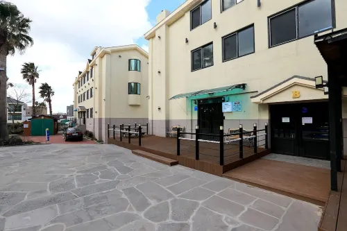 Jeju Cocos Pension Exterior Photos