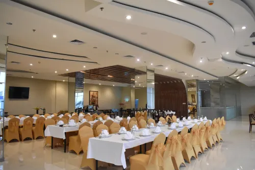 Grand Metro Hotel Tasikmalaya Makanan Photos