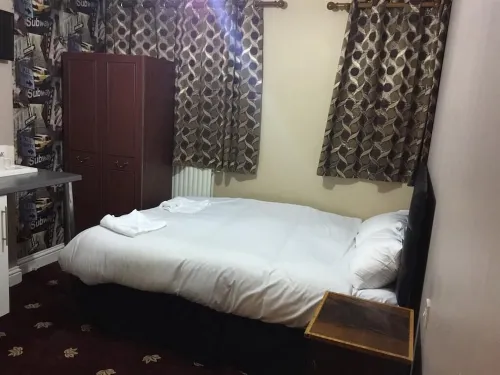 Pacific Inn London Heathrow Photos