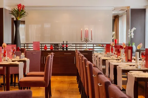 NH Collection Giustiniano Dining Photos