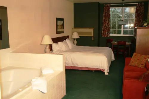 The Ashley Inn & Suites Photos