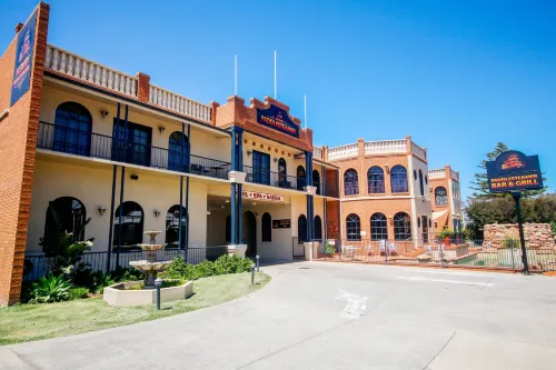 Albury Paddlesteamer Motel Featured Photos