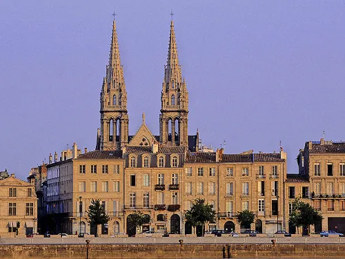 Ibis Budget Bordeaux Gare Saint-Jean À proximité de l'hôtel Photos
