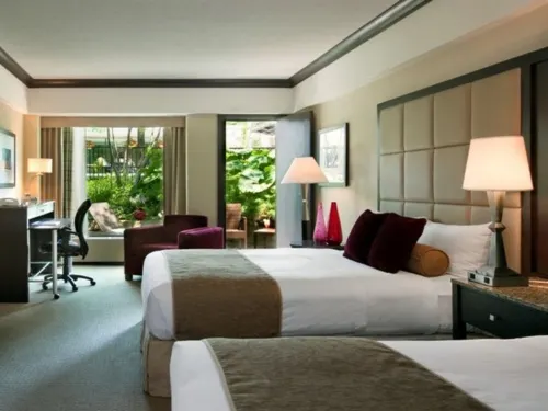 Hotel Bonaventure Montreal Photos