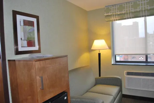 Holiday Inn Express Manhattan Midtown West New York Photos