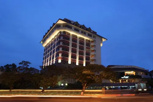 Hotel Santika Premiere Semarang Extérieur Photos