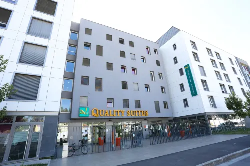 Appart hôtel Q7 Lodge Lyon 7 - Séjours à la nuitée et longues durées À ne pas manquer Photos