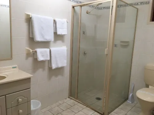 Best Western Ambassador Motor Inn  Apartments Photos