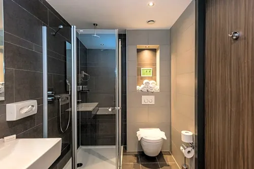 XO Hotels Park West Zimmer Photos