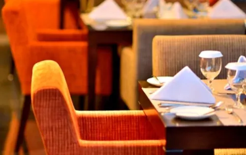 Amaroossa Cosmo Jakarta Dining Photos