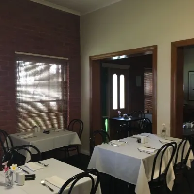 Footscray Motor Inn and Serviced Apartments Dining Photos