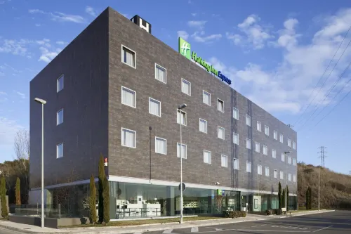 Holiday Inn Express Pamplona À ne pas manquer Photos