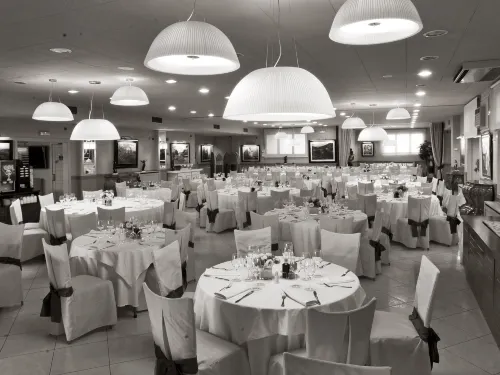 Hotel Pirineos Figueres by Pierre & Vacances Featured Photos