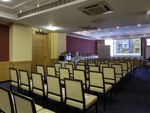 Austria Trend Hotel Ananas Business Facilities Photos