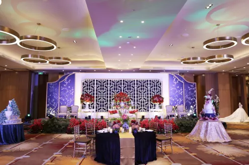 Holiday Inn & Suites Jakarta Gajah Mada Espaces Affaires Photos