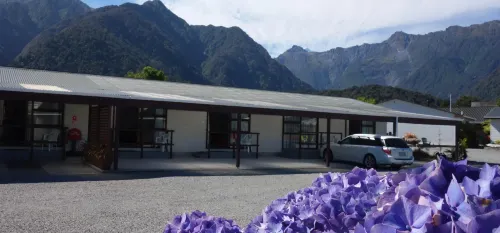 Lake Matheson Motel Esterni Photos