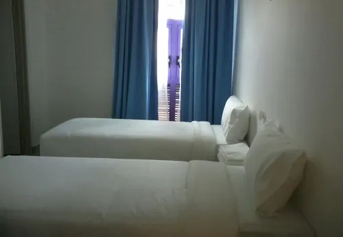 YY48 Hotel 2 Mins Walk from Masjid Jamek LRT Station Rooms Photos