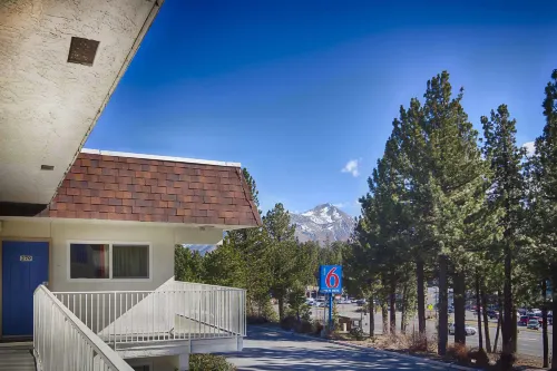 Motel 6 Mammoth Lakes, CA À proximité de l'hôtel Photos
