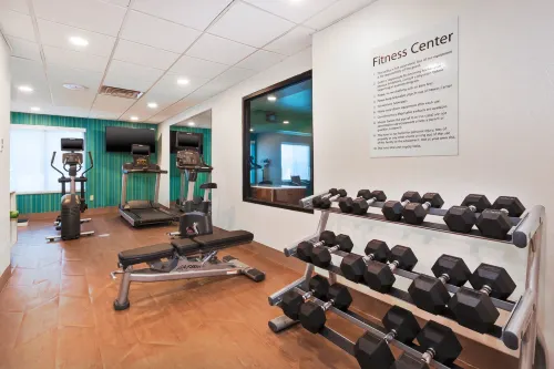 Holiday Inn Express & Suites Cleveland-Richfield Loisirs et amusements Photos