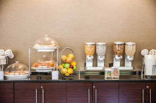 Sleep Inn & Suites Downtown Inner Harbor 식사 Photos