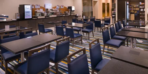 Holiday Inn Express & Suites Pasadena - Los Angeles 식사 Photos