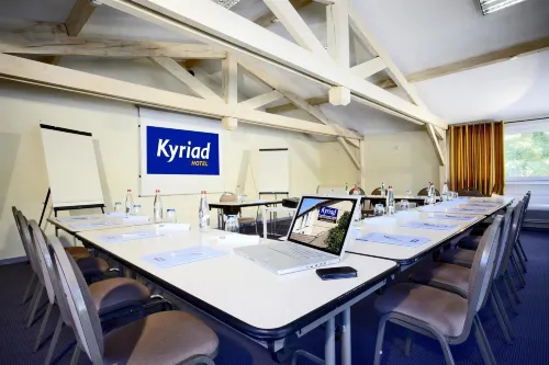 Hôtel Kyriad Marseille Est Aubagne Gémenos Espaces Affaires Photos