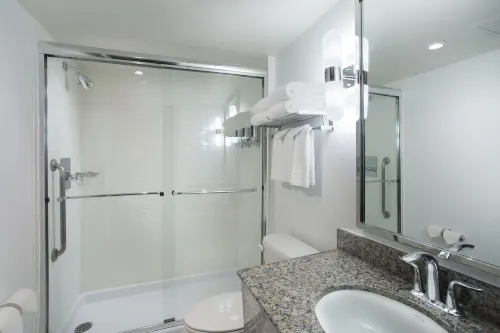 Four Points by Sheraton Hotel & Conference Centre Gatineau-Ottawa Photos