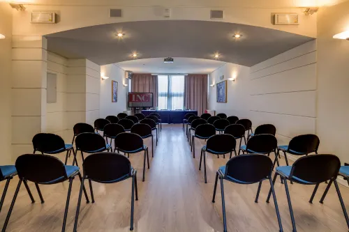 Best Western Plus Hotel Farnese Business Facilities Photos