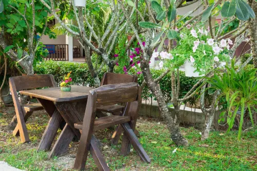 The Florist Resort Exterior Photos