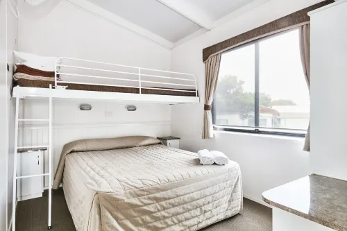 Torquay Foreshore Caravan Park Photos