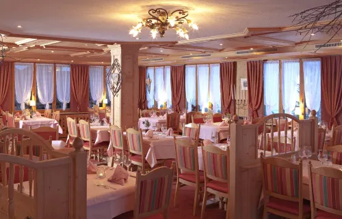 Hotel Walliserhof Zermatt Dining Photos
