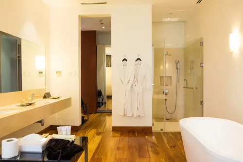 City Garden Grand Hotel Kamar Photos