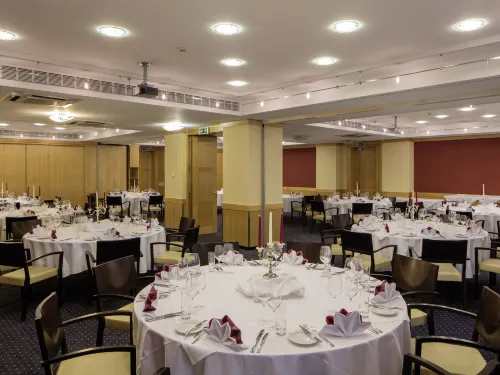 Austria Trend Hotel Ananas Business Facilities Photos