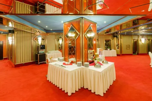 Cosmopolitan Bobycentrum - Czech Leading Hotels Restauration Photos