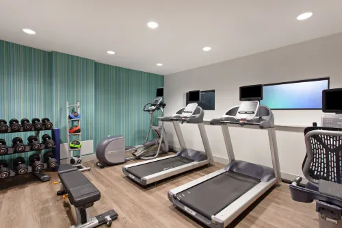 Holiday Inn Express West Los Angeles-Santa Monica Leisure & Recreation Photos